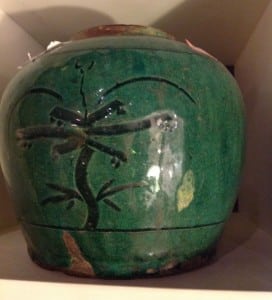 Antique Chinese Pot 1